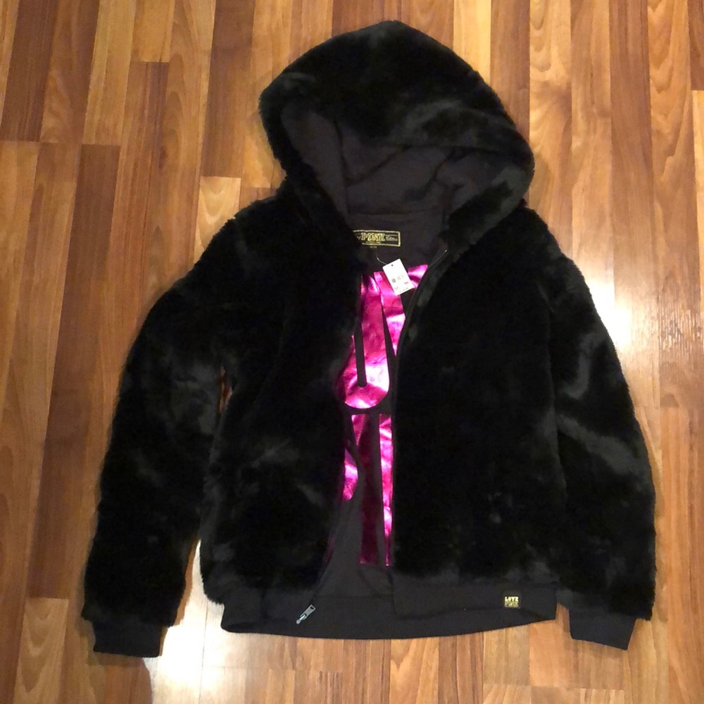 NWT faux fur Victoria’s Secret jacket/ hoodie!